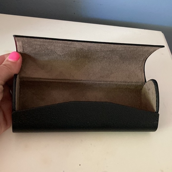 Burberry Sunglasses Case - Picture 7 of 10